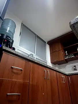 Snapshot of AnitaDuque chatting on December 16, 2025, 12:04 am AnitaDuque online show from December 16, 2025, 12:04 am