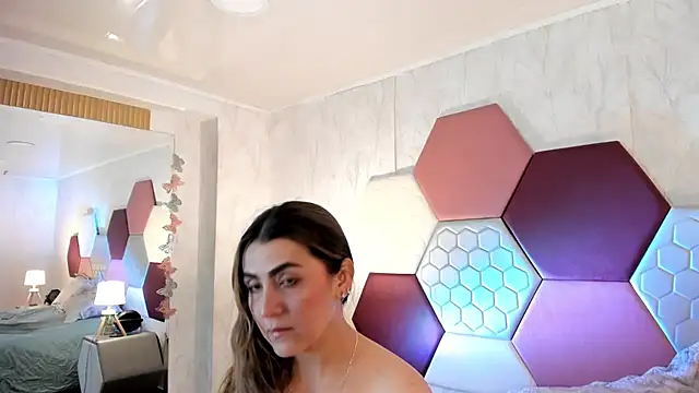 AriaRous online show from January 31, 2026, 7:12 pm