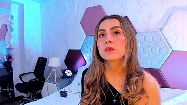 Snapshot of AriaRous chatting on January 14, 2026, 3:48 pm AriaRous online show from January 14, 2026, 3:48 pm