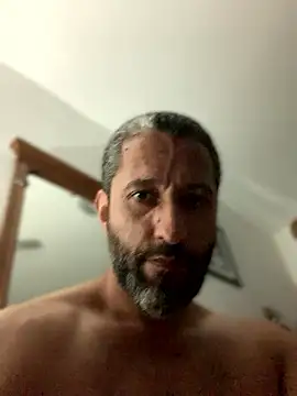 Calientesensible online show from March 31, 2026, 11:40 pm