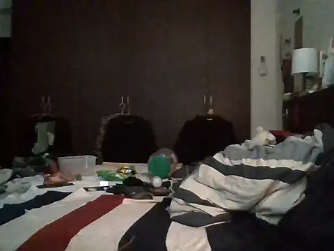 ilove90123 online show from April 13, 2026, 6:50 am