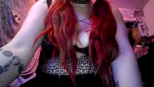 spunfoxxx online show from December 22, 2025, 7:19 am