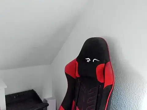 ladny92 online show from April 21, 2026, 6:31 am