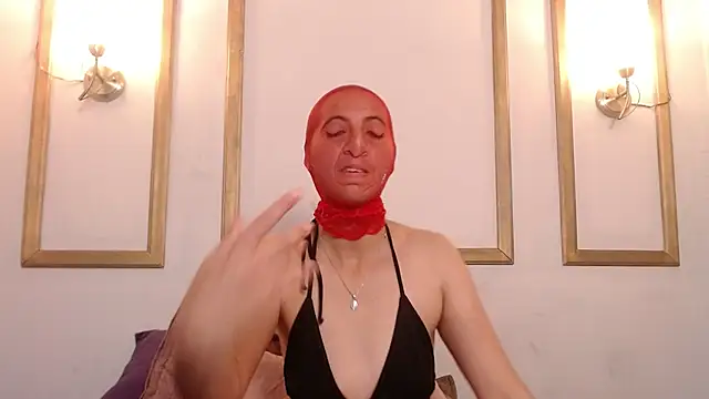 AlessiaRinaldi  online show from November 29, 2025, 9:37 pm