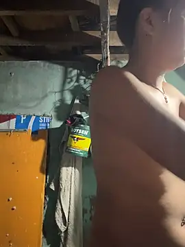 Margaux4U online show from April 18, 2026, 6:38 am