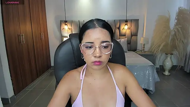 alana martiins online show from July 21, 2026, 7:48 pm