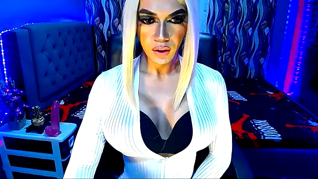 cruelahna online show from December 16, 2025, 4:55 pm