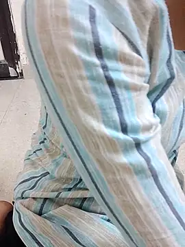 Sizzling Quinn online show from April 16, 2026, 3:40 am