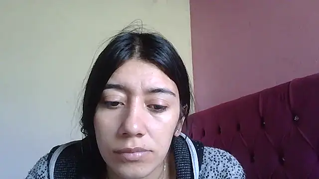 Snapshot of TaylorLove- chatting on December 21, 2025, 1:02 pm TaylorLove- online show from December 21, 2025, 1:02 pm