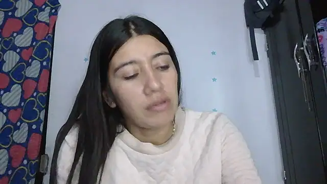 Snapshot of TaylorLove- chatting on December 4, 2025, 11:48 pm TaylorLove- online show from December 4, 2025, 11:48 pm