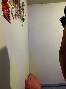 Snapshot of Arely-L1 chatting on February 14, 2026, 6:24 am Arely-L1 online show from February 14, 2026, 6:24 am