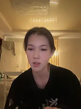 lilXdomii online show from December 17, 2025, 12:43 pm