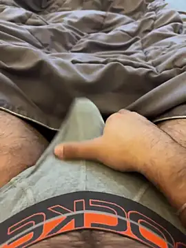 BlahNextDoor online show from December 17, 2025, 5:18 pm