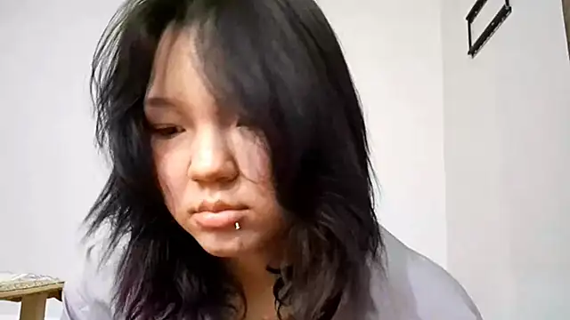 MeowMiaMeow online show from December 13, 2025, 8:04 pm