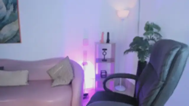 Snapshot of Jazmin_kithana chatting on May 14, 2026, 11:24 pm Jazmin kithana online show from May 14, 2026, 11:24 pm