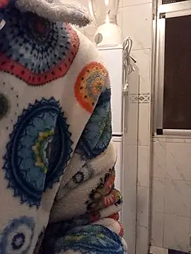 Snapshot of gatitachula93 chatting on February 14, 2026, 1:28 am gatitachula93 online show from February 14, 2026, 1:28 am