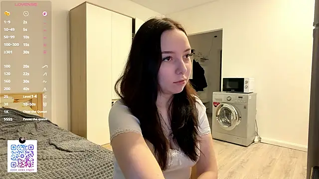 Snapshot of WhiteNoiseJoy chatting on January 12, 2026, 3:02 am WhiteNoiseJoy online show from January 12, 2026, 3:02 am