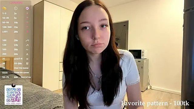 Snapshot of WhiteNoiseJoy chatting on January 15, 2026, 1:09 am WhiteNoiseJoy online show from January 15, 2026, 1:09 am