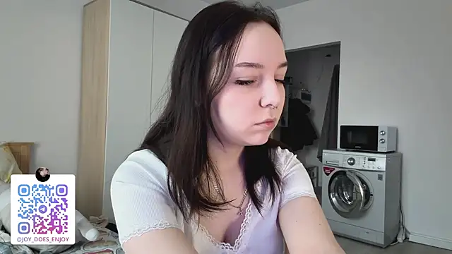 Snapshot of WhiteNoiseJoy chatting on January 6, 2026, 5:00 am WhiteNoiseJoy online show from January 6, 2026, 5:00 am