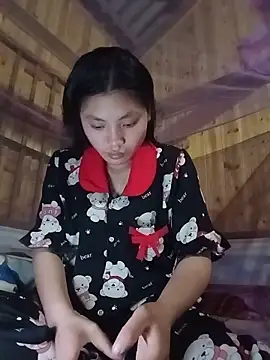 Hilary-123 online show from May 13, 2026, 9:44 pm