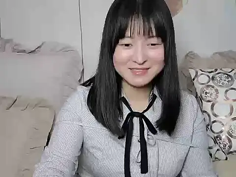 Snapshot of Cheri99 chatting on December 4, 2025, 9:41 am Cheri99 online show from December 4, 2025, 9:41 am