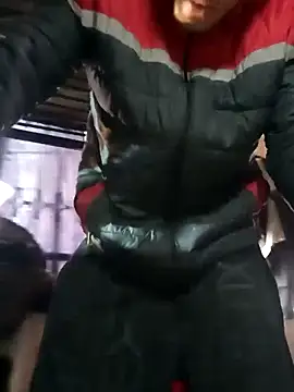 Snapshot of PatrickS25 chatting on December 22, 2025, 5:24 pm PatrickS25 online show from December 22, 2025, 5:24 pm