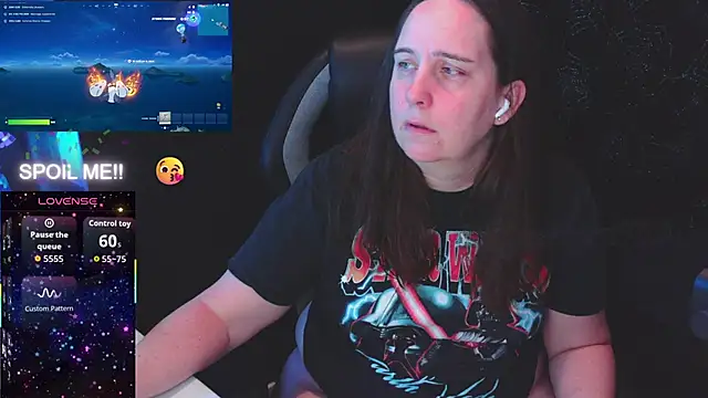 msgamergirl69 online show from May 8, 2026, 3:54 am