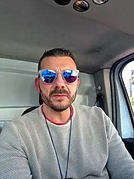 Cicciolino 23 online show from December 5, 2025, 12:26 pm