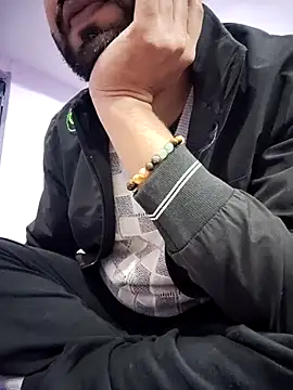 AlphaAura460 online show from January 7, 2026, 9:36 am