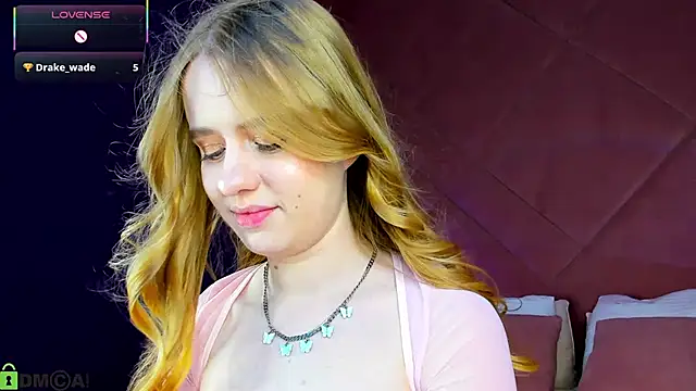 Snapshot of Victori_Fox chatting on January 14, 2026, 1:09 am Victori Fox online show from January 14, 2026, 1:09 am