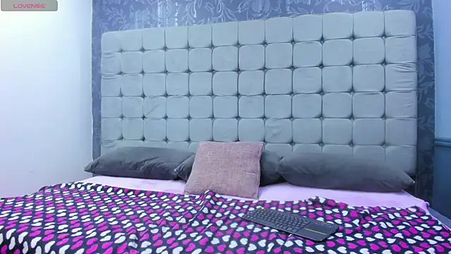 Snapshot of Messy_Karol_ chatting on December 16, 2025, 1:59 pm Messy Karol online show from December 16, 2025, 1:59 pm