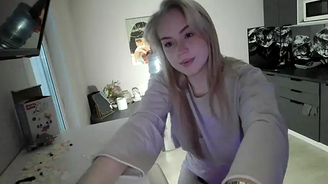 Snapshot of LunaPeony chatting on February 1, 2026, 10:46 am LunaPeony online show from February 1, 2026, 10:46 am