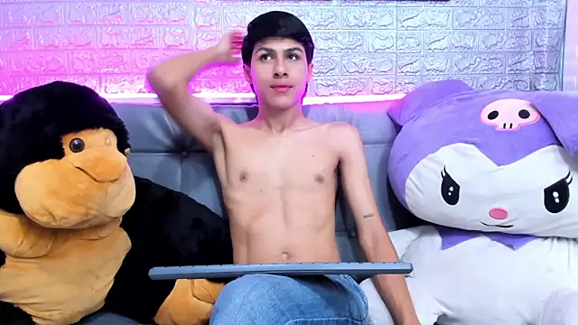 Snapshot of StormLuxX chatting on January 16, 2026, 12:42 pm StormLuxX online show from January 16, 2026, 12:42 pm