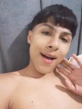 Snapshot of StormLuxX chatting on February 6, 2026, 11:45 pm StormLuxX online show from February 6, 2026, 11:45 pm