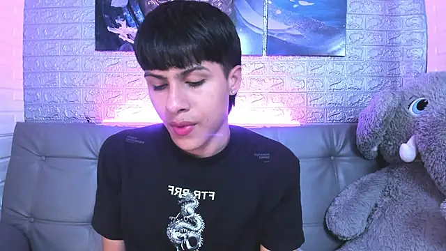 Snapshot of StormLuxX chatting on February 23, 2026, 8:42 pm StormLuxX online show from February 23, 2026, 8:42 pm