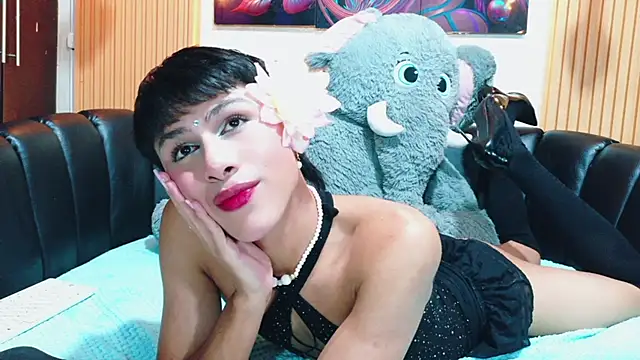 StormLuxX online show from July 10, 2026, 3:28 am