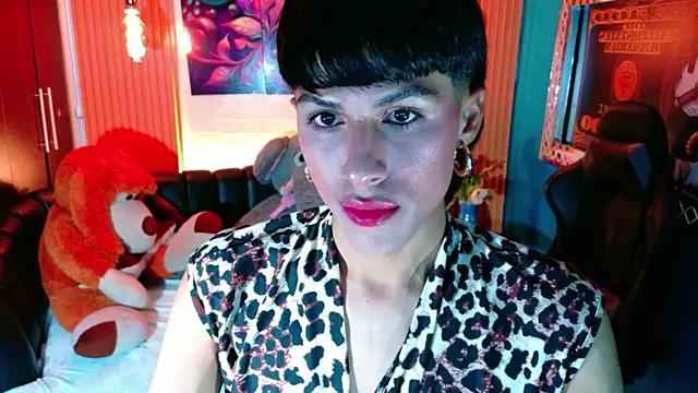 Snapshot of StormLuxX chatting on May 3, 2026, 2:49 am StormLuxX online show from May 3, 2026, 2:49 am