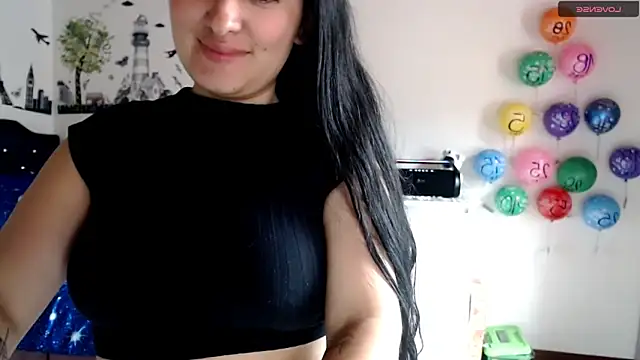 Snapshot of MisNicol chatting on December 18, 2025, 6:01 pm MisNicol online show from December 18, 2025, 6:01 pm