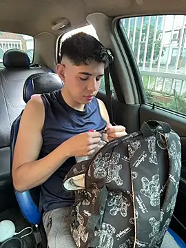 Snapshot of Johan_stick chatting on December 21, 2025, 6:42 pm Johan stick online show from December 21, 2025, 6:42 pm