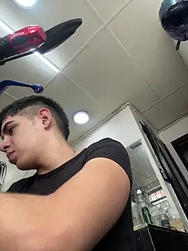 Snapshot of Johan_stick chatting on January 15, 2026, 3:59 pm Johan stick online show from January 15, 2026, 3:59 pm