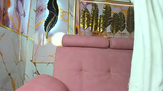 GoldenMusee  online show from January 7, 2026, 1:27 pm