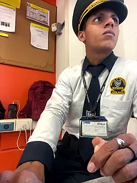 Snapshot of vispera chatting on January 18, 2026, 6:22 pm vispera online show from January 18, 2026, 6:22 pm