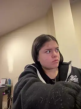 Camila Duarte2 online show from April 9, 2026, 1:39 pm