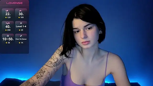 Snapshot of lololozhechka chatting on December 18, 2025, 8:01 pm lololozhechka online show from December 18, 2025, 8:01 pm