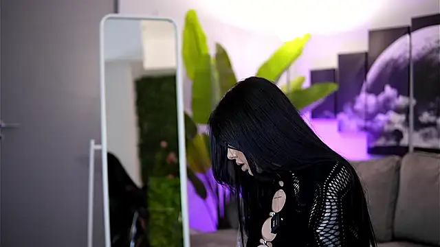 Ivy Trix online show from March 26, 2026, 7:23 pm