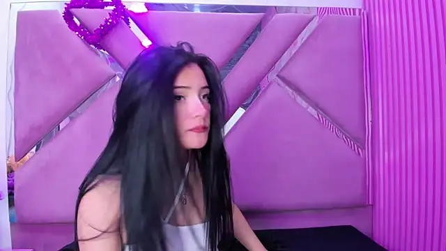 liinzy rouse69 online show from April 17, 2026, 5:21 am