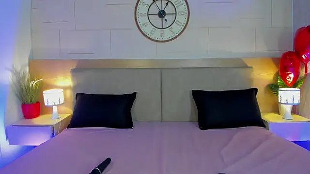 Lana kalix online show from February 19, 2026, 7:44 pm