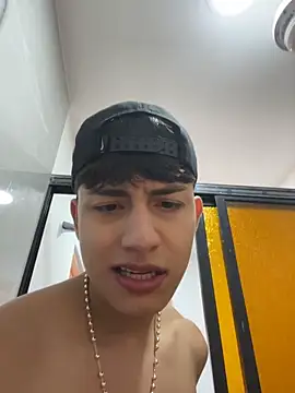 Lander Cruz online show from May 13, 2026, 5:20 pm