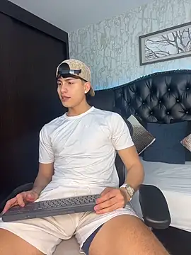 Lander Cruz online show from February 10, 2026, 9:03 pm