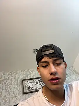 Lander Cruz online show from December 19, 2025, 5:37 pm